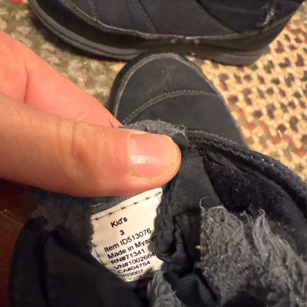 L.L. Bean Black winter Boots primaloft ultralight girls boys size 3